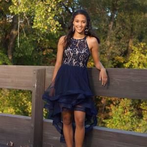 Meet your Posher, Ebony